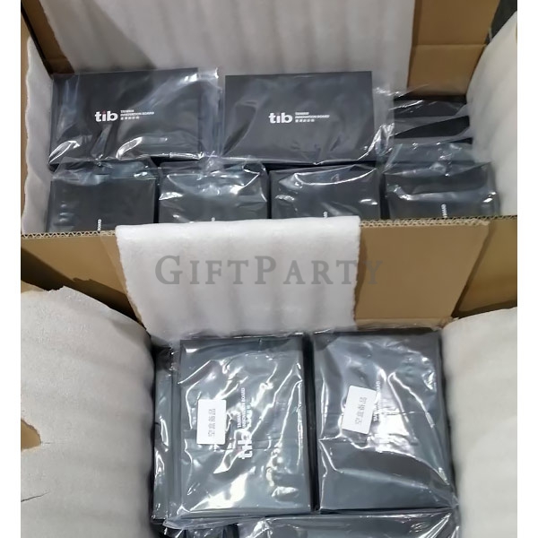 數據線禮盒,磁吸支架,手機支架贈品,企業禮贈品,商務科技禮盒,客製禮品套組,品牌贈品,數據線+磁吸手機支架禮盒組