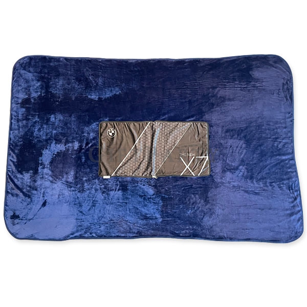 Travel Pillow 2 In 1 Travel Blanket,珊瑚絨二用抱枕毯,汽車毯,毛毯,冷氣毯